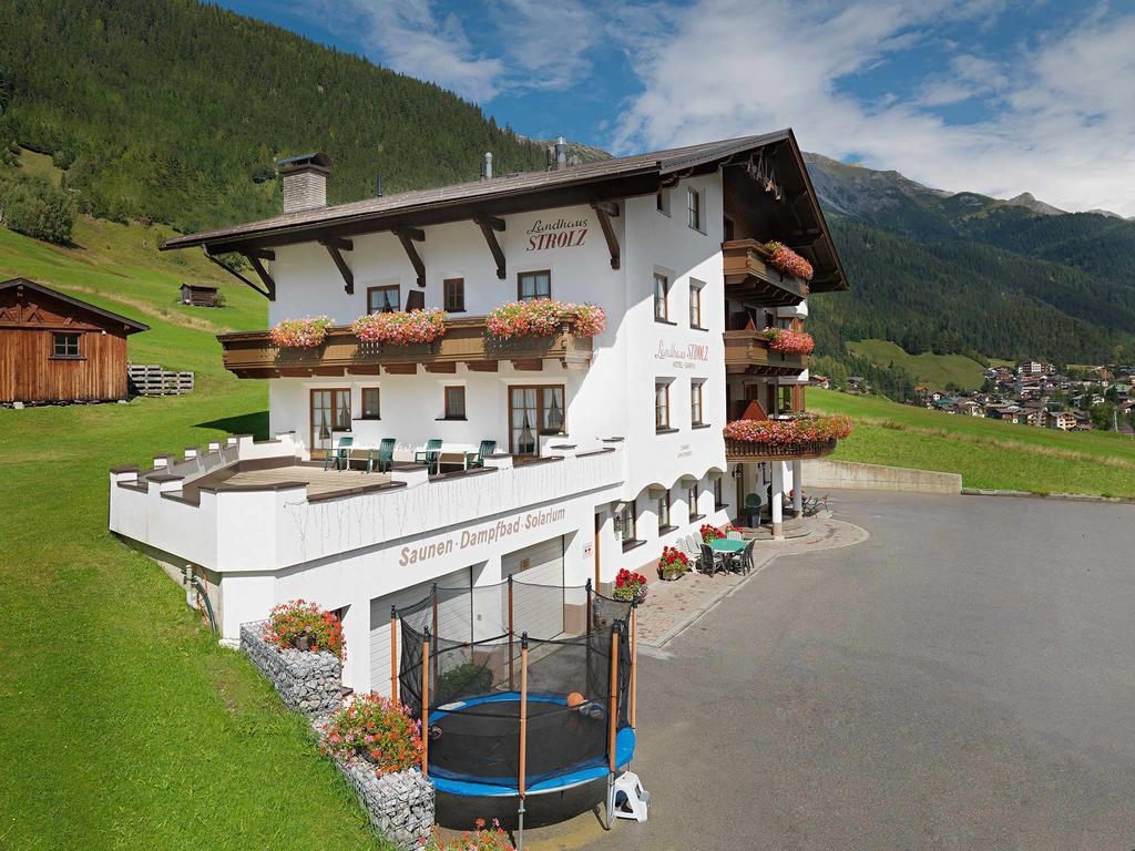 Landhaus Strolz Sankt Anton am Arlberg Exterior photo