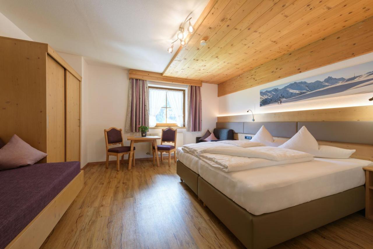 Landhaus Strolz Sankt Anton am Arlberg Exterior photo